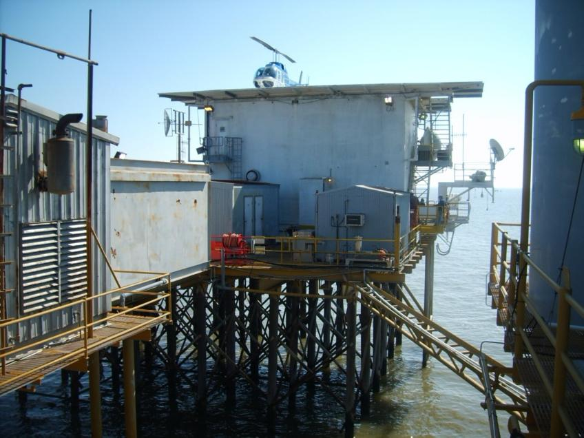 Offshore platform construction — Muhibbah RGT-3 LNG terminal Malaysia